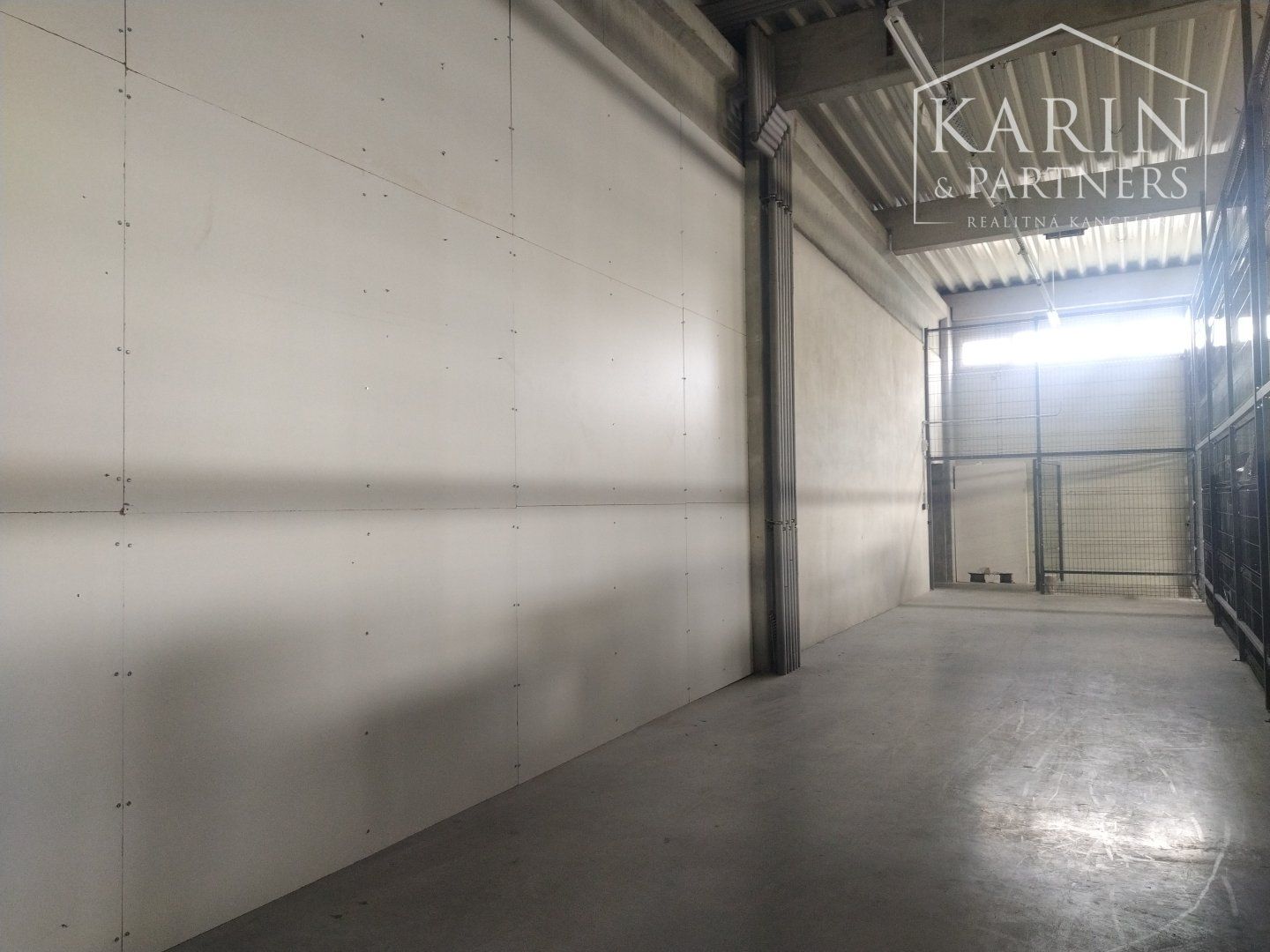 Prenájom vykurovaný sklad 50 m2, ul. Vajnorská, BA III., časť Jurajov dvor.