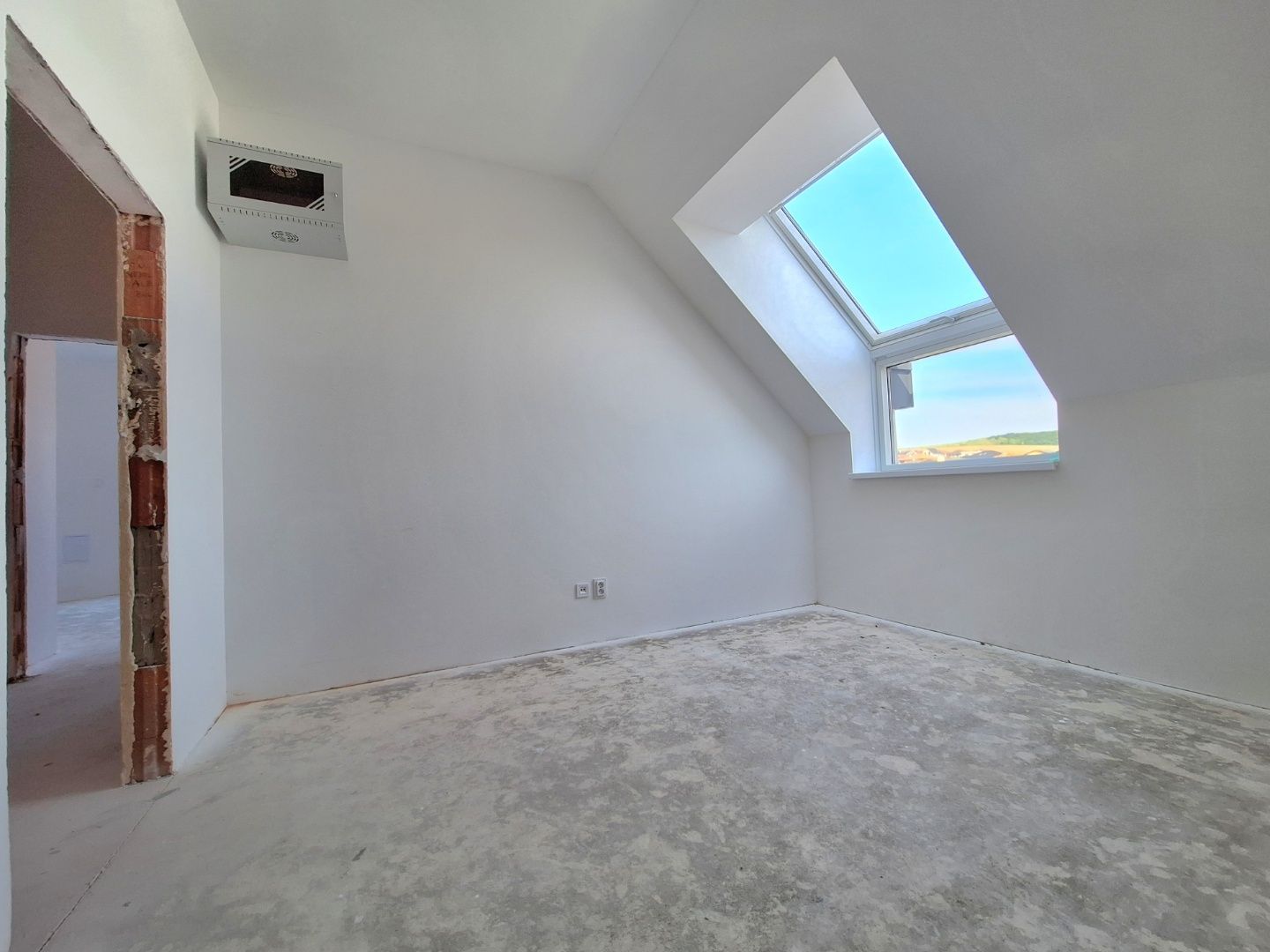 ADOMIS - AKCIA- predáme nadštandardný bezbariérový tehlový 2izbový byt 76m2 NOVOSTAVBA,balkón,Košice - Krásna