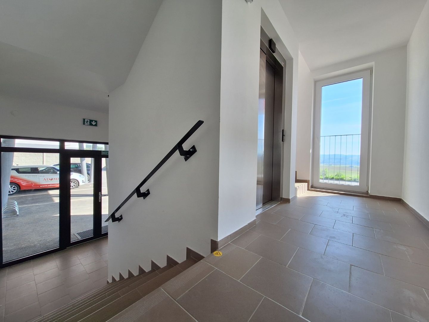 ADOMIS - AKCIA- predáme nadštandardný bezbariérový tehlový 2izbový byt 76m2 NOVOSTAVBA,balkón,Košice - Krásna