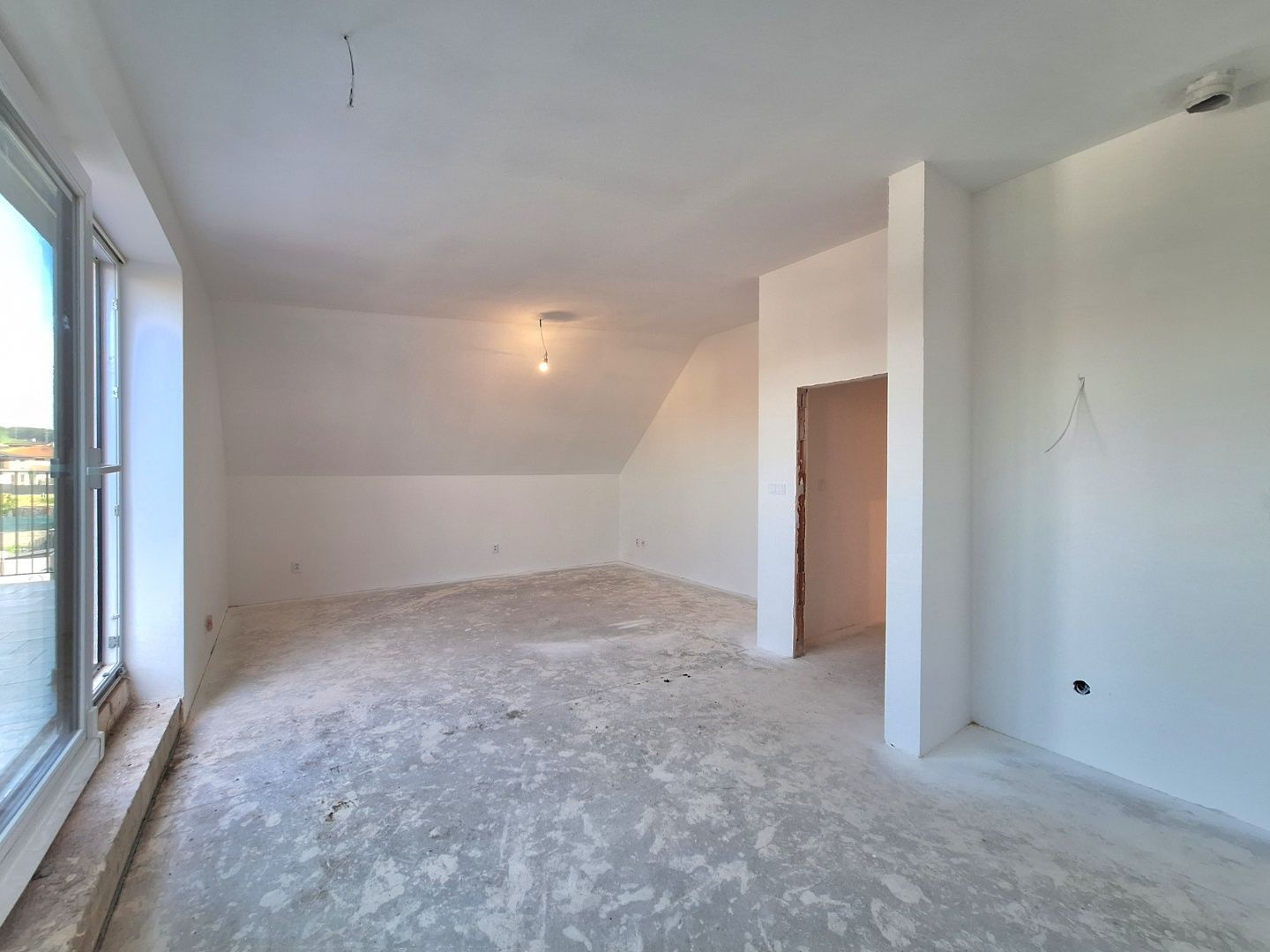 ADOMIS - AKCIA- predáme nadštandardný bezbariérový tehlový 2izbový byt 76m2 NOVOSTAVBA,balkón,Košice - Krásna