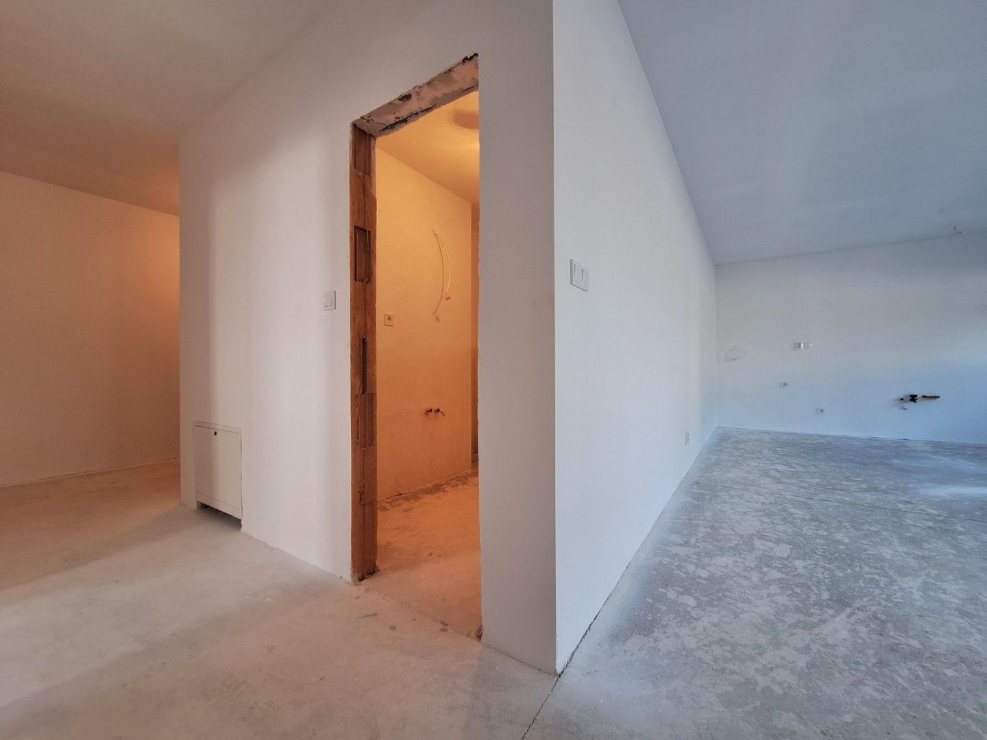 ADOMIS - predáme nadštandardný bezbariérový tehlový 3izbový byt 94,6m2 NOVOSTAVBA,teraska,vlastná záhradka 133m2,parking,Košice - Krásna