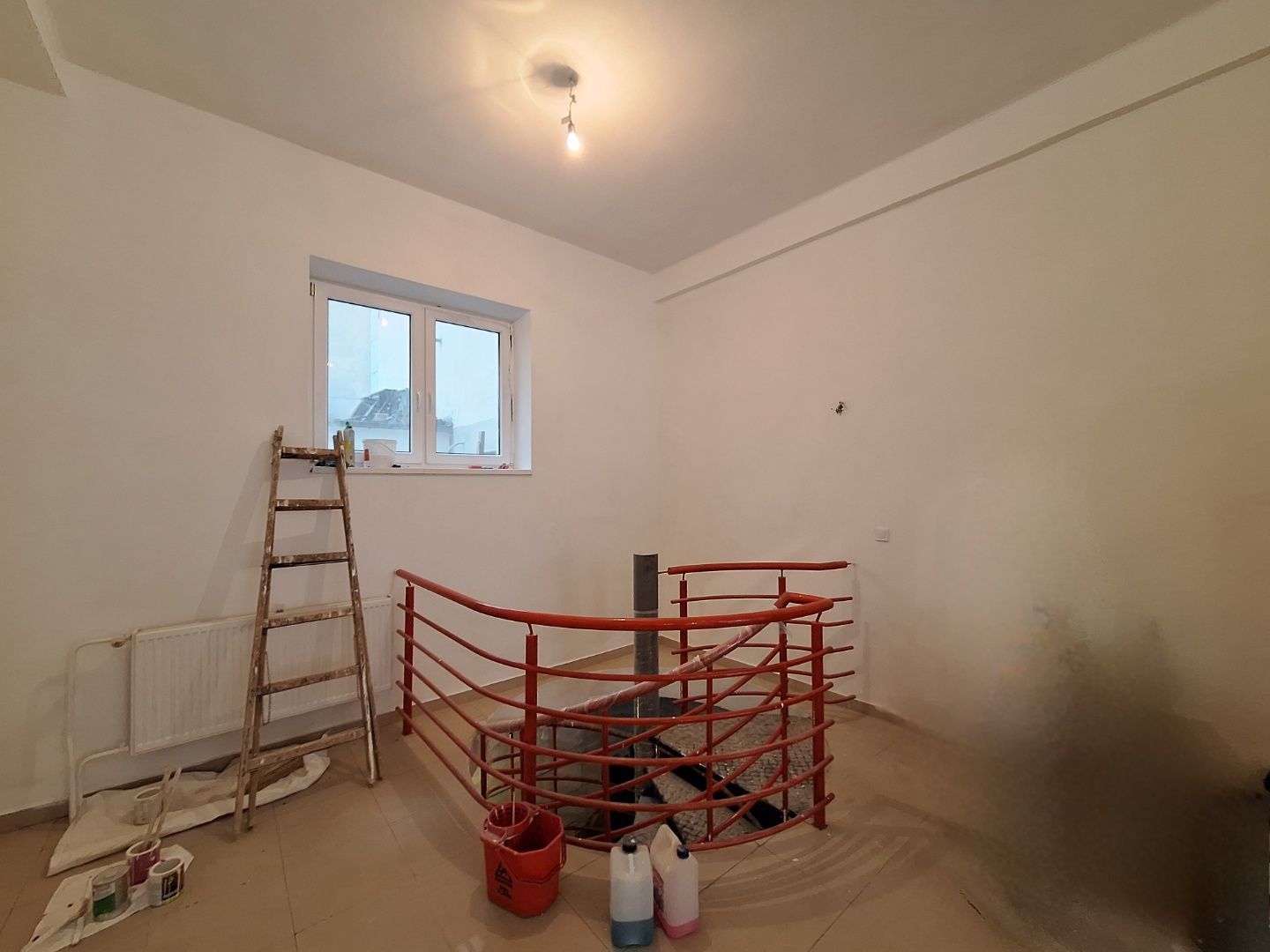 ADOMIS - predáme atraktívny nebytový komerčný priestor v centre Košíc 163m2 s výkladom priamo na ulicu, 2podlažný ul. Pribinova, 20m roh budovy Hlavná