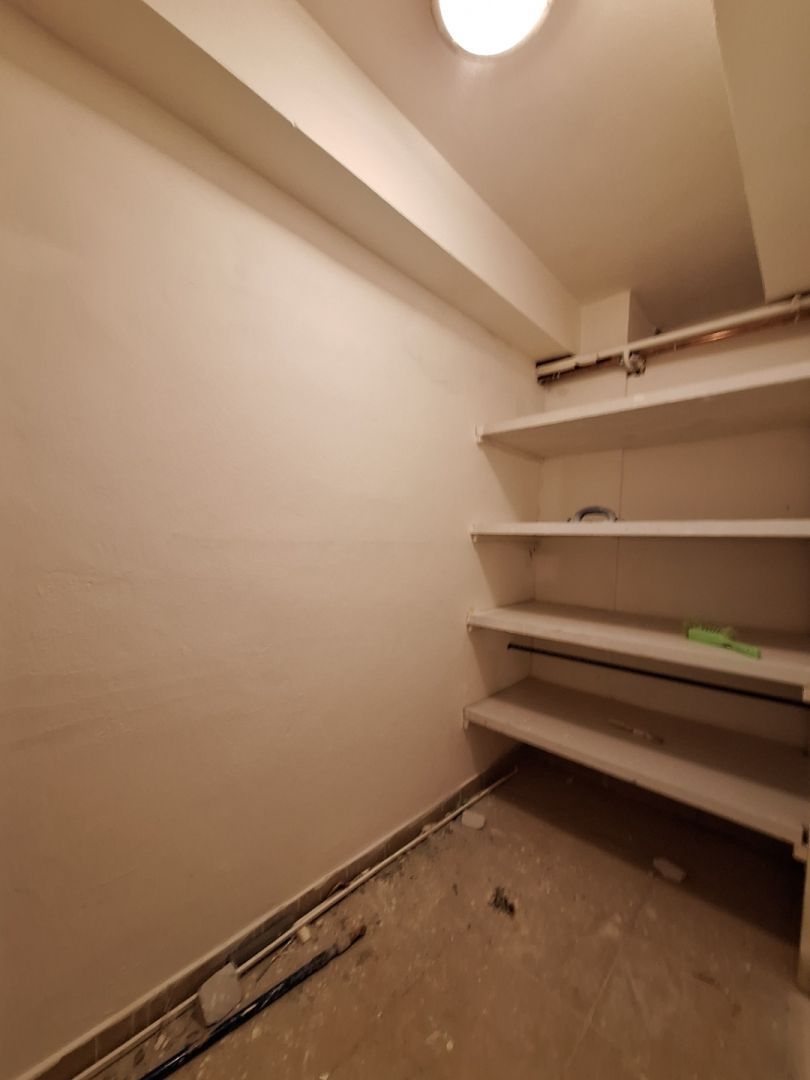 ADOMIS - predáme atraktívny nebytový komerčný priestor v centre Košíc 163m2 s výkladom priamo na ulicu, 2podlažný ul. Pribinova, 20m roh budovy Hlavná