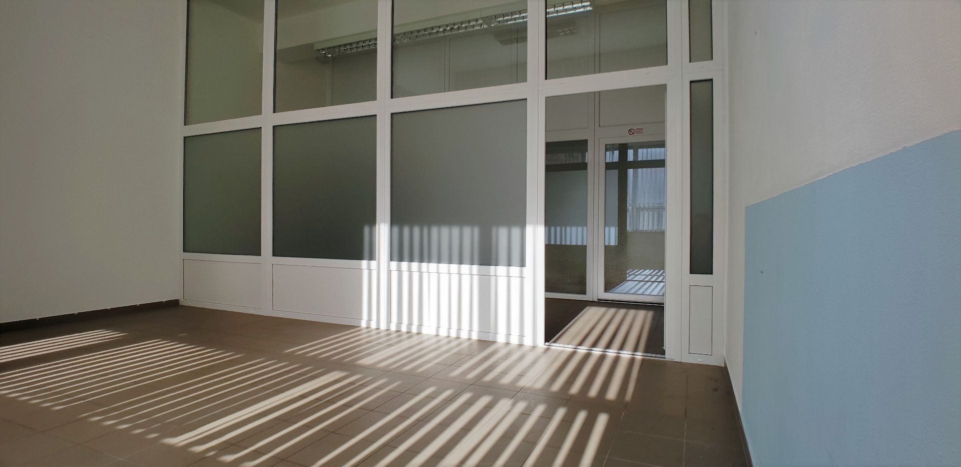 ADOMIS - Ponúkame na prenájom kancelária 40m2, ulica Toryská, Košice - Západ