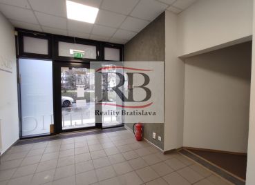 Obchodný priestor so ZDRAVOTNÍCKYM ŠTANDARDOM, vysokými stropmi, 2 vstupmi a parkovaním, Hotel Bratislava, BAII, 260m2