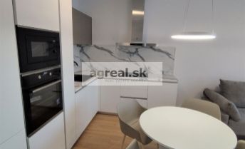 2-room furnished apartment in the Klingerka apartment tower on Súkennícká street, parking, living / business available 1.5.2025.