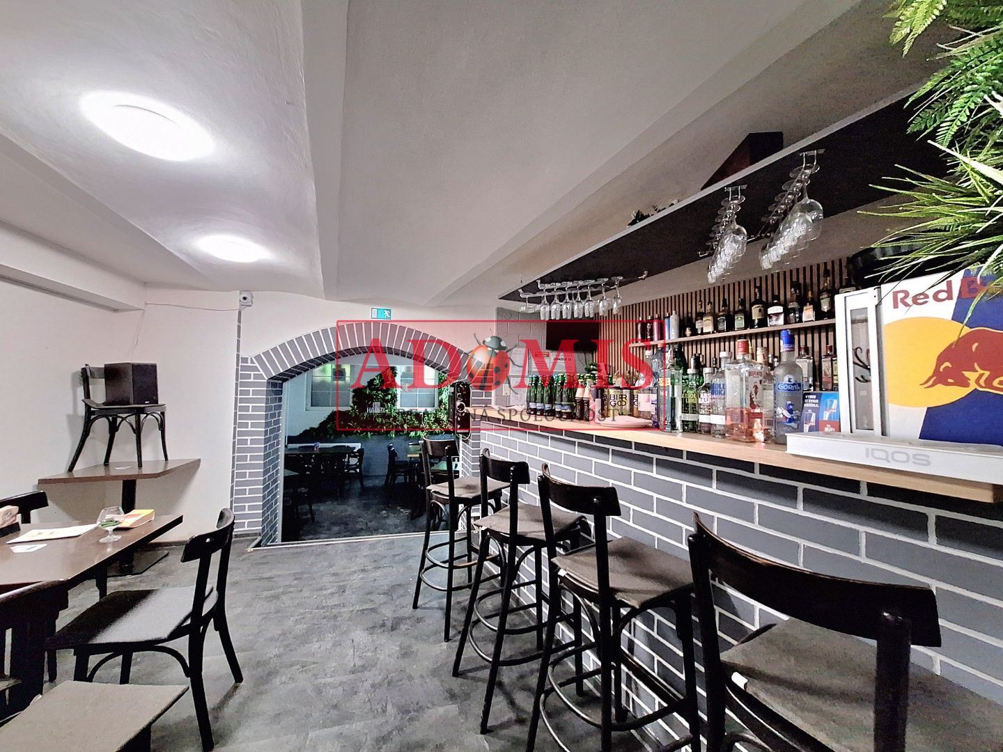 ADOMIS - Bar na prenájom v centre, suterén Mäsiarska ulica vo dvore Košice 84m2