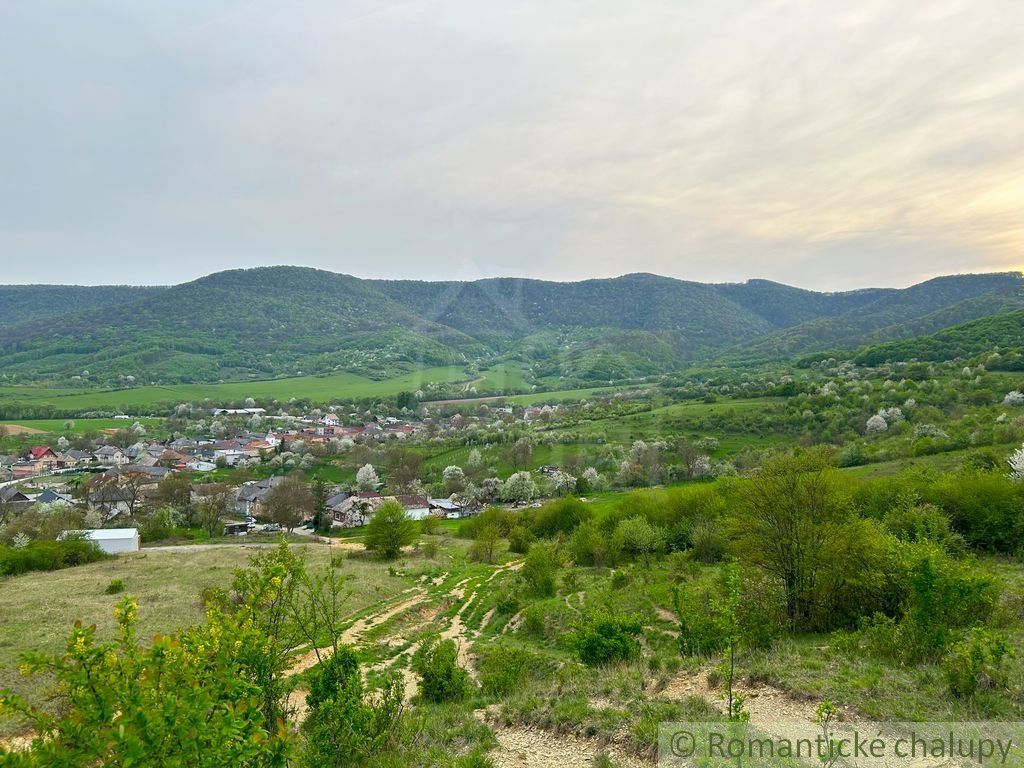 Veľký obývateľný dom v tichej obci Kružná