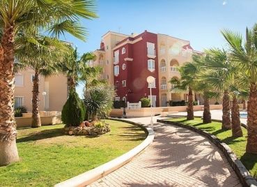 Stredomorský 2-izbový apartmán s moderným Interiérom v Los Alcázares, Costa Cálida