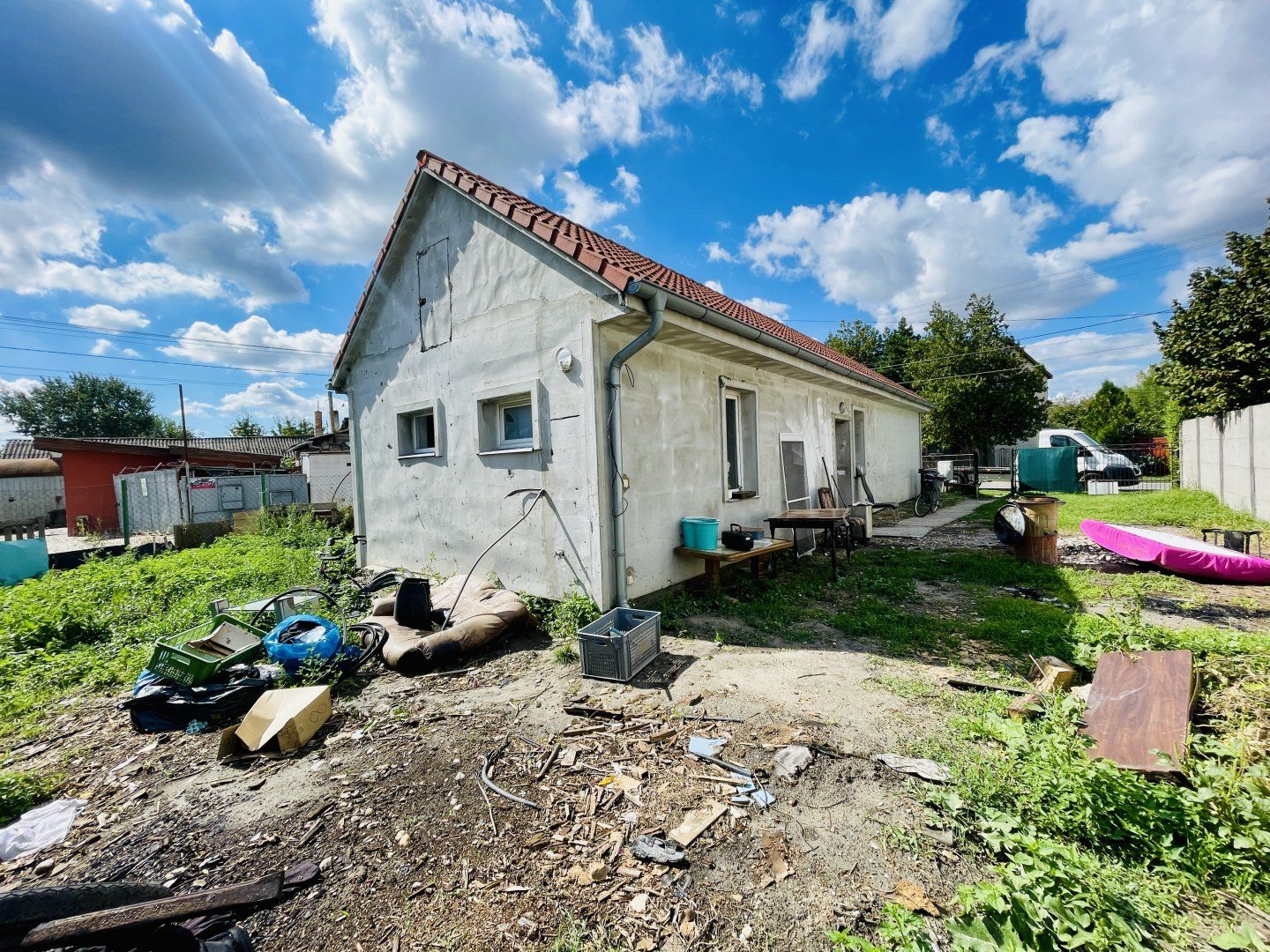 RODINNÝ DOM S ÚTULNÝM POZEMKOM NA PREDAJ V OBCI PATAŠ