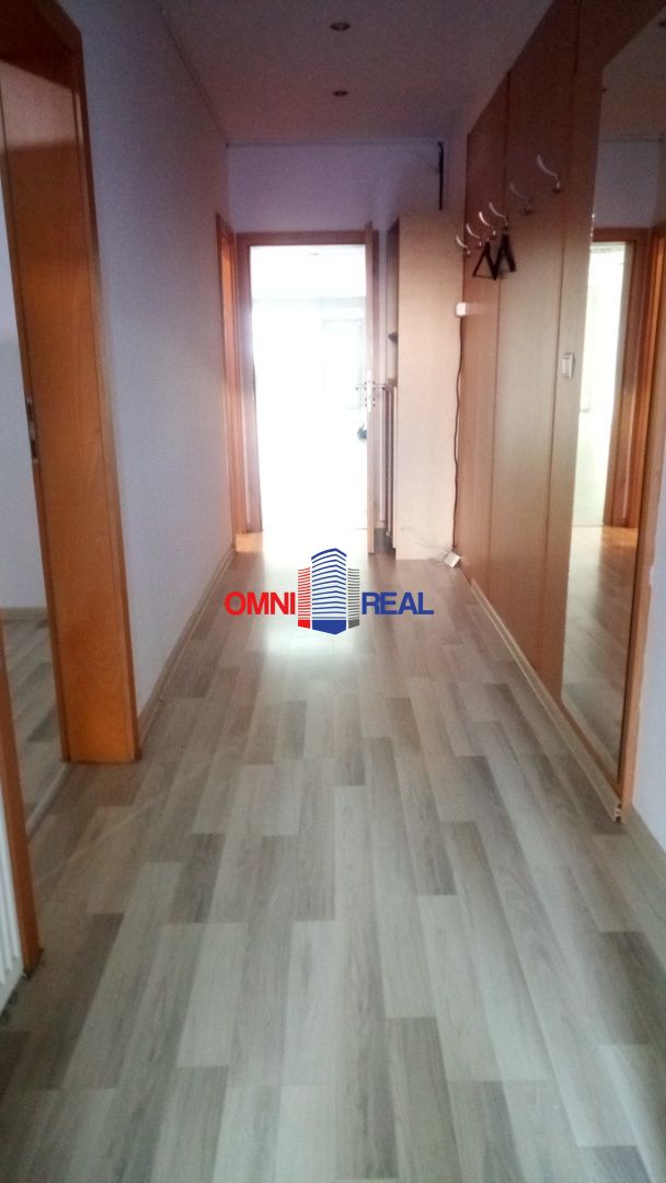 Prenájom administratívno/obchodný priestor - 145 m2, Bajkalská ul.