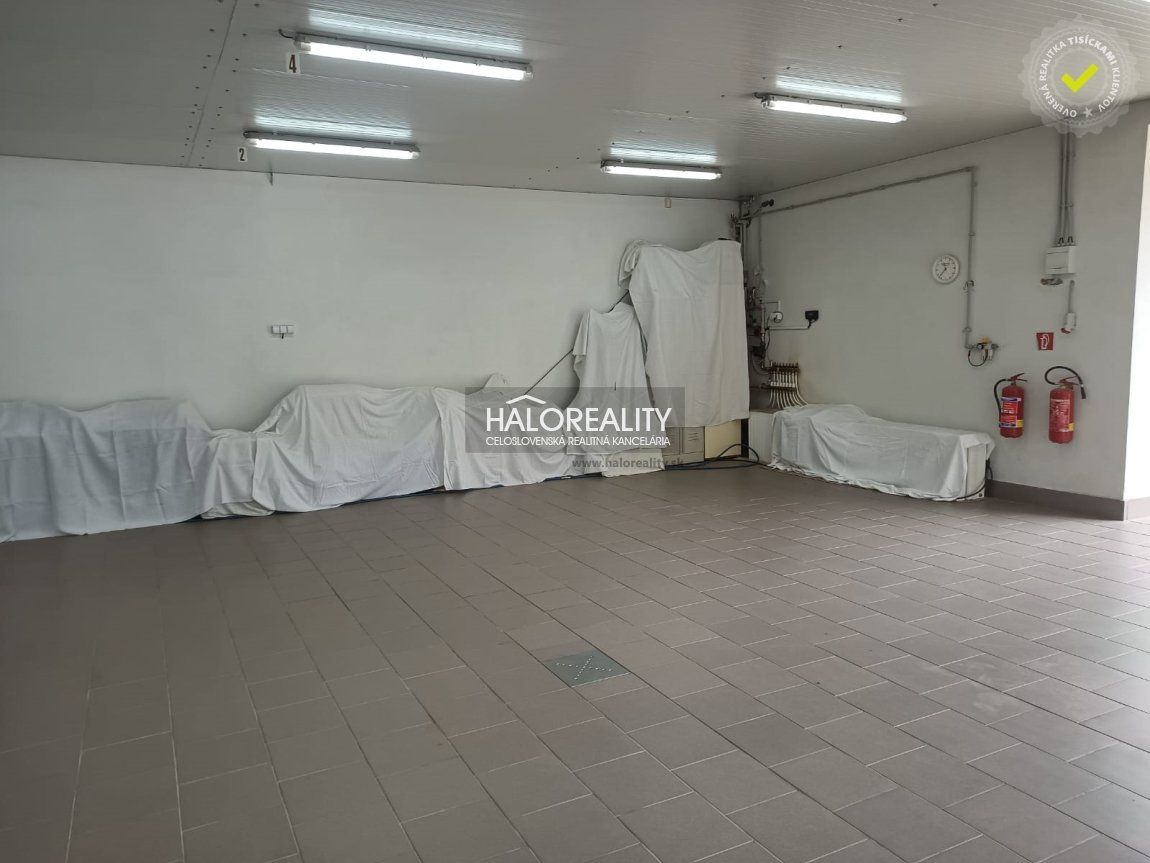 HALO reality - Predaj, skladový priestor Handlová, so sociálnym zázemím - EXKLUZÍVNE HALO REALITY