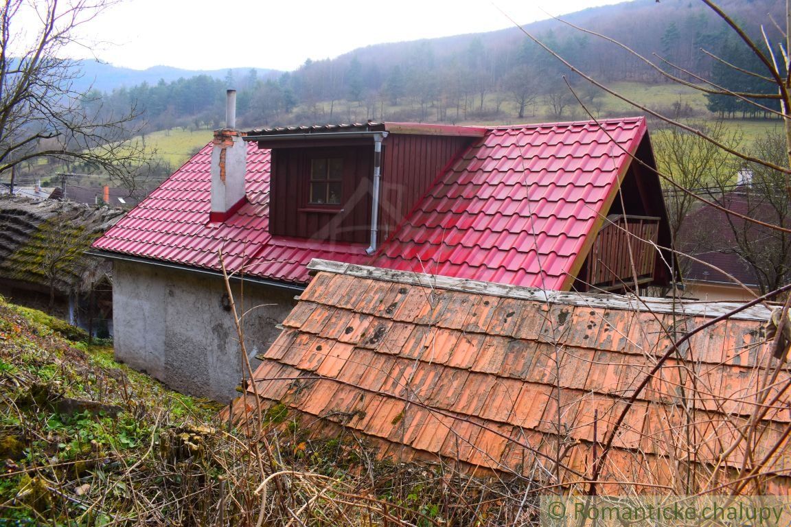 Vidiecky domček pri Novej Bani