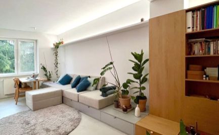 Exkluzívne: krásne zrekonštruovaný 2 izbový byt s balkónom v centre BB