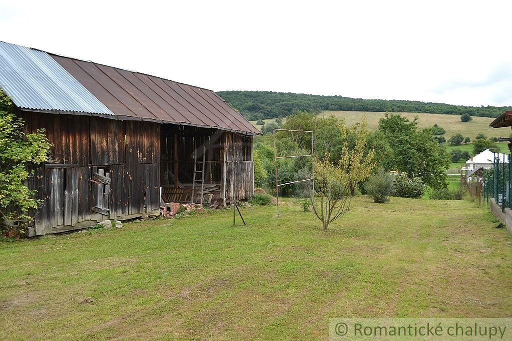 Rodinný dom s 28á pozemkom pri Domaši - Ďapalovce