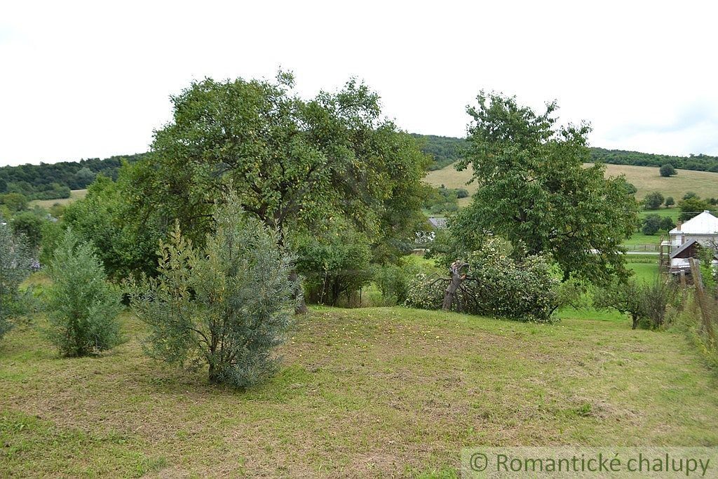 Rodinný dom s 28á pozemkom pri Domaši - Ďapalovce