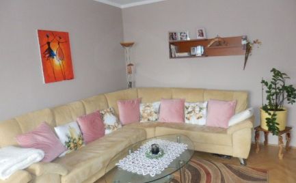 Veľký 3 izbový byt s lodžiou 82m2 - Internátna ulica