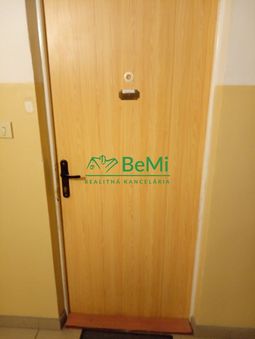 Rezervovaný: 1 izbový byt s balkónom na Komenského ulici na predaj