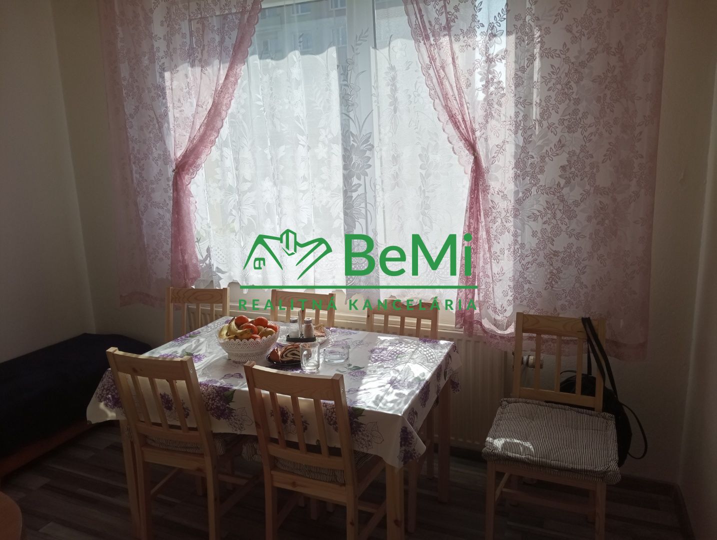 Rezervovaný: 1 izbový byt s balkónom na Komenského ulici na predaj
