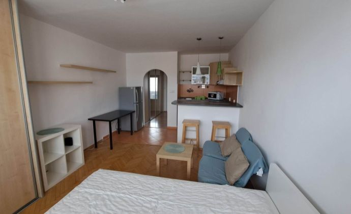 PRENÁJOM - veľký 1-izb. byt - 38m2 - Martin - CENTRUM