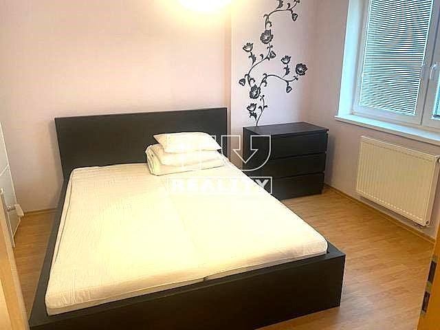 2 izbový byt 56 m2 v staršej tehlovej novostavbe v Bratislave – Podunajské Biskupice