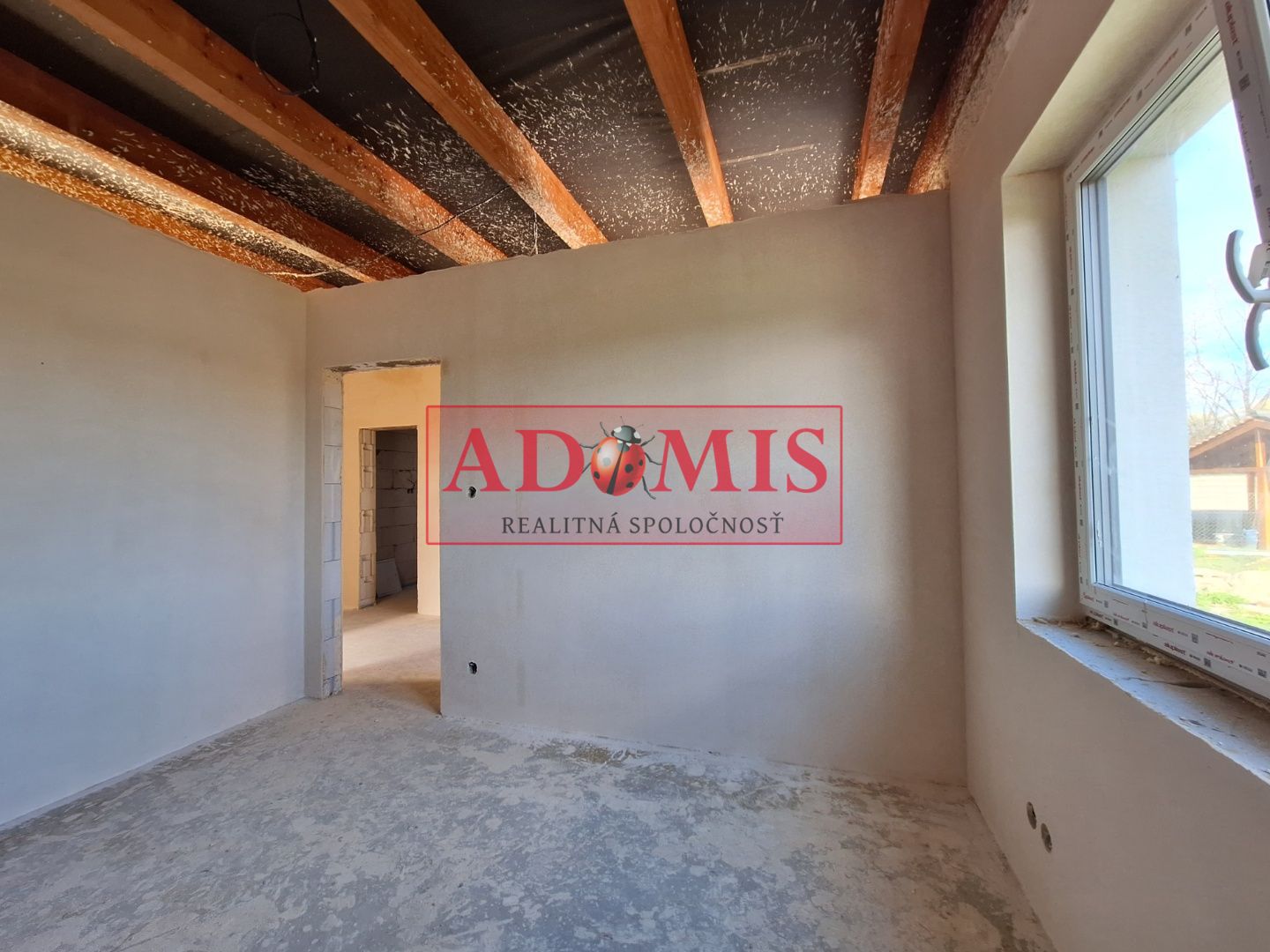 ADOMIS -  vymením bungalov 160m2 za byt,kompletné IS, pozemok 573m2, tepelné čerpadlo,blízka obec za Šacou,Veľká Ida.