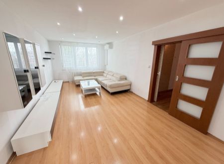 Exkluzívne iba v APEX reality 2i na Bezručovej ul. v Hlohovci, 58 m2, čiastočná rekonštrukcia