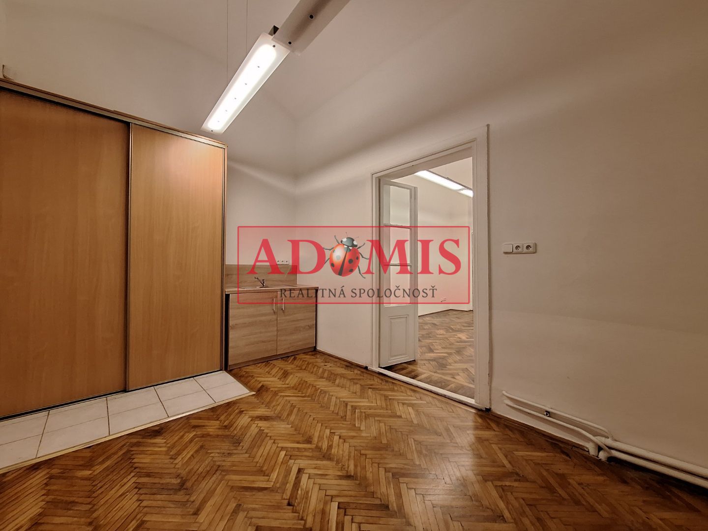 prenájom priestorov v historickej budove 88m2,162m2,450m2 centrum Košice, Mäsiarska ulica