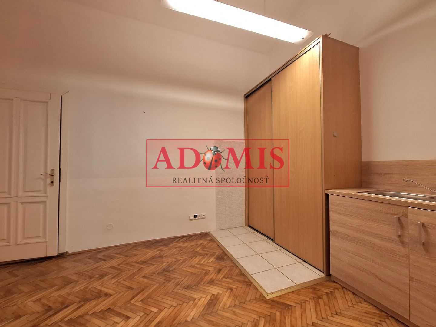 prenájom priestorov v historickej budove 88m2,162m2,450m2 centrum Košice, Mäsiarska ulica
