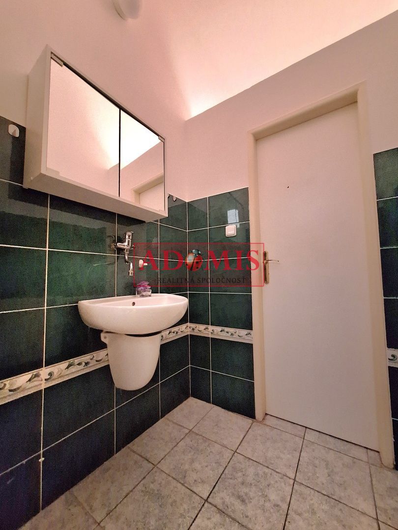 prenájom priestorov v historickej budove 88m2,162m2,450m2 centrum Košice, Mäsiarska ulica