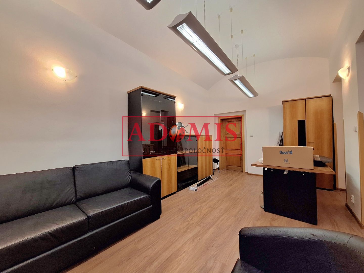 Prenájom Iný Iný-Prenájom-Košice - mestská časť Staré Mesto-600.00 €