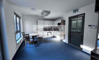 Klimatizovaný apartmán (2 izby) s balkónom - 77 m2 - novostavba Panenská, parking