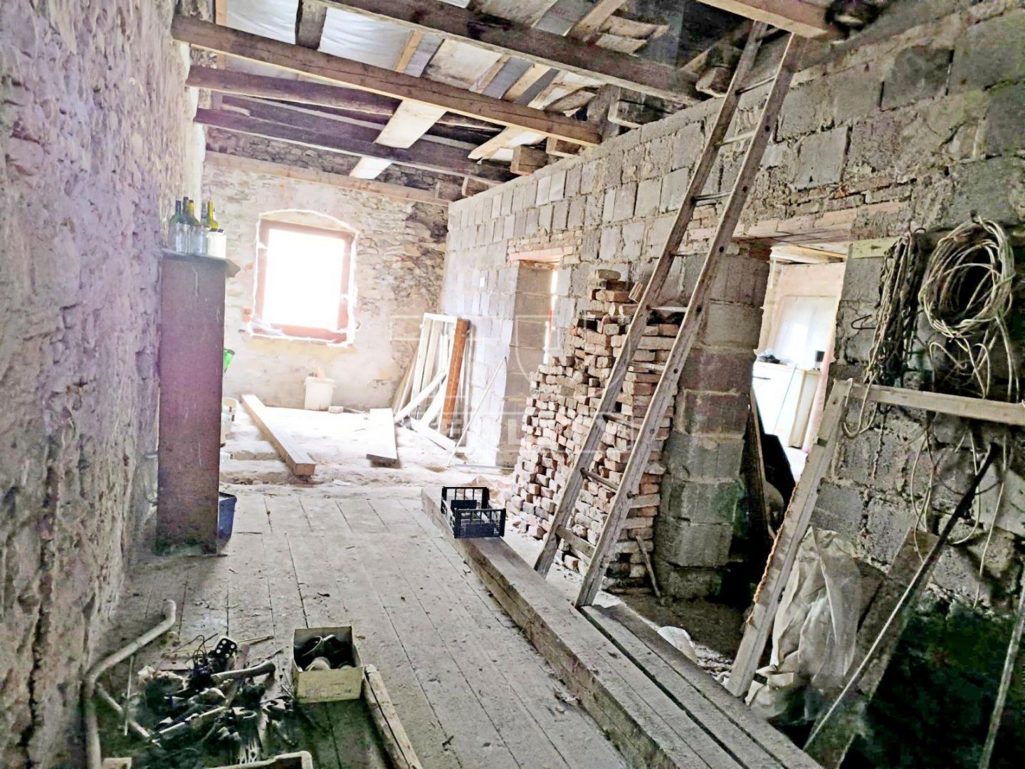 TUreality pripravuje na predaj priestory na 4ib mezonet v Spiškej Belej