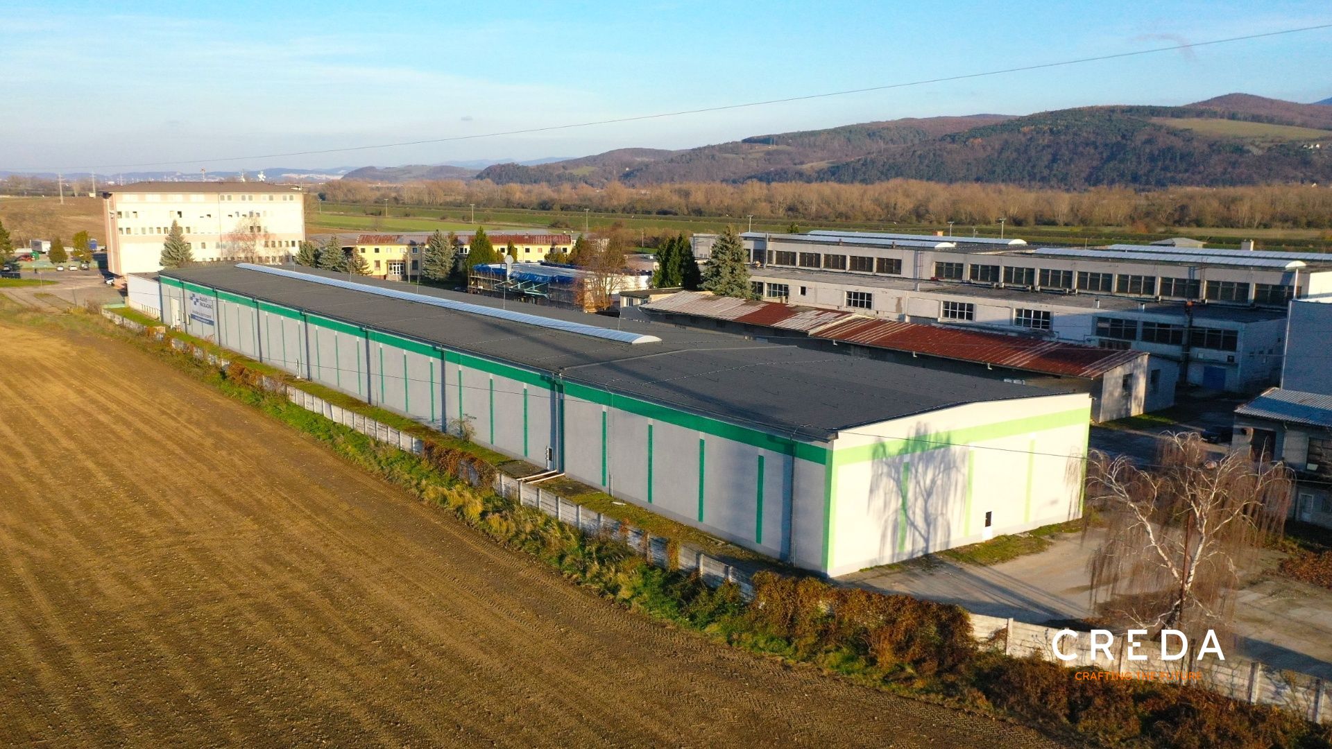 CREDA | prenájom 4 000 m2 skladová hala, Trenčianske Bohuslavice