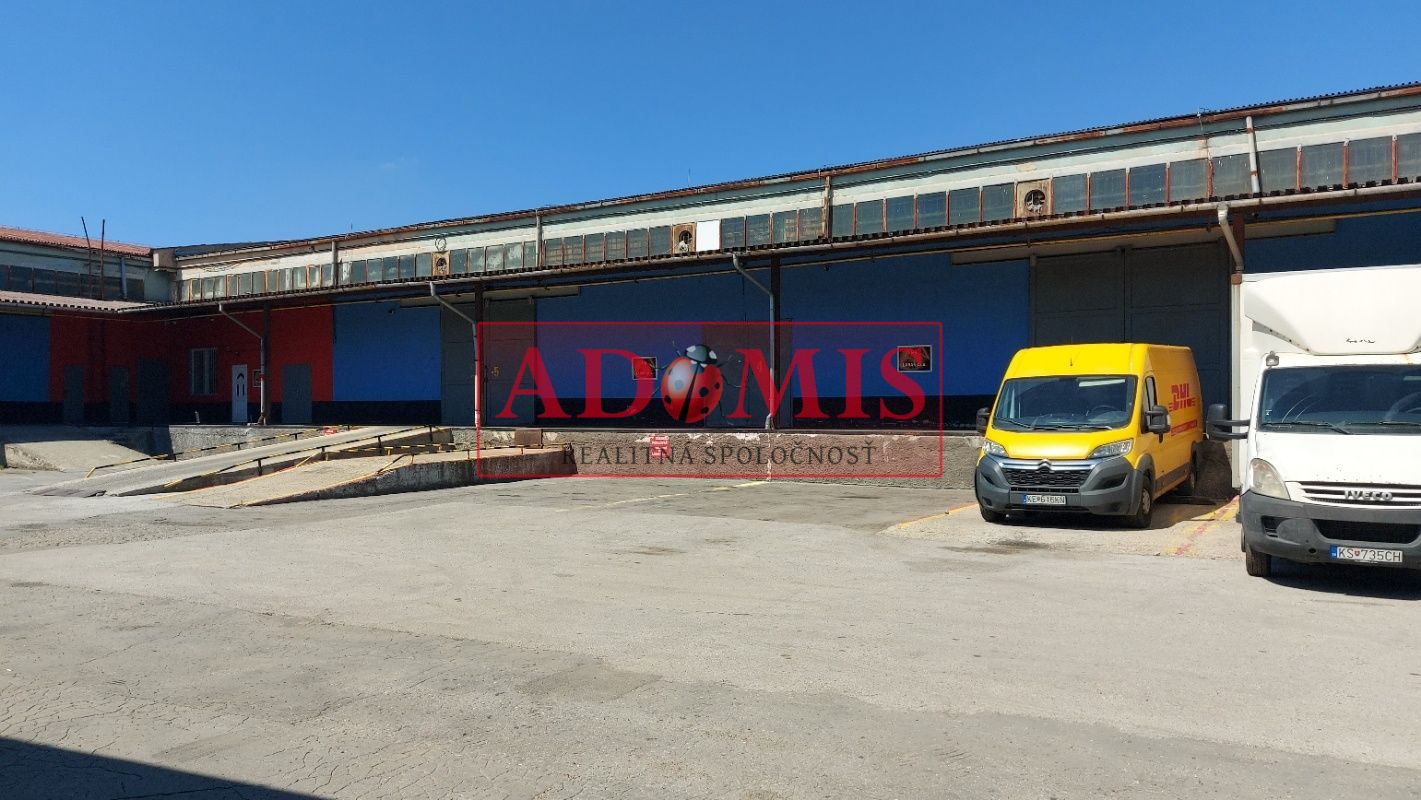 Prenájom skladových priestorov, 829m2 /413m2+413m2/, Košice