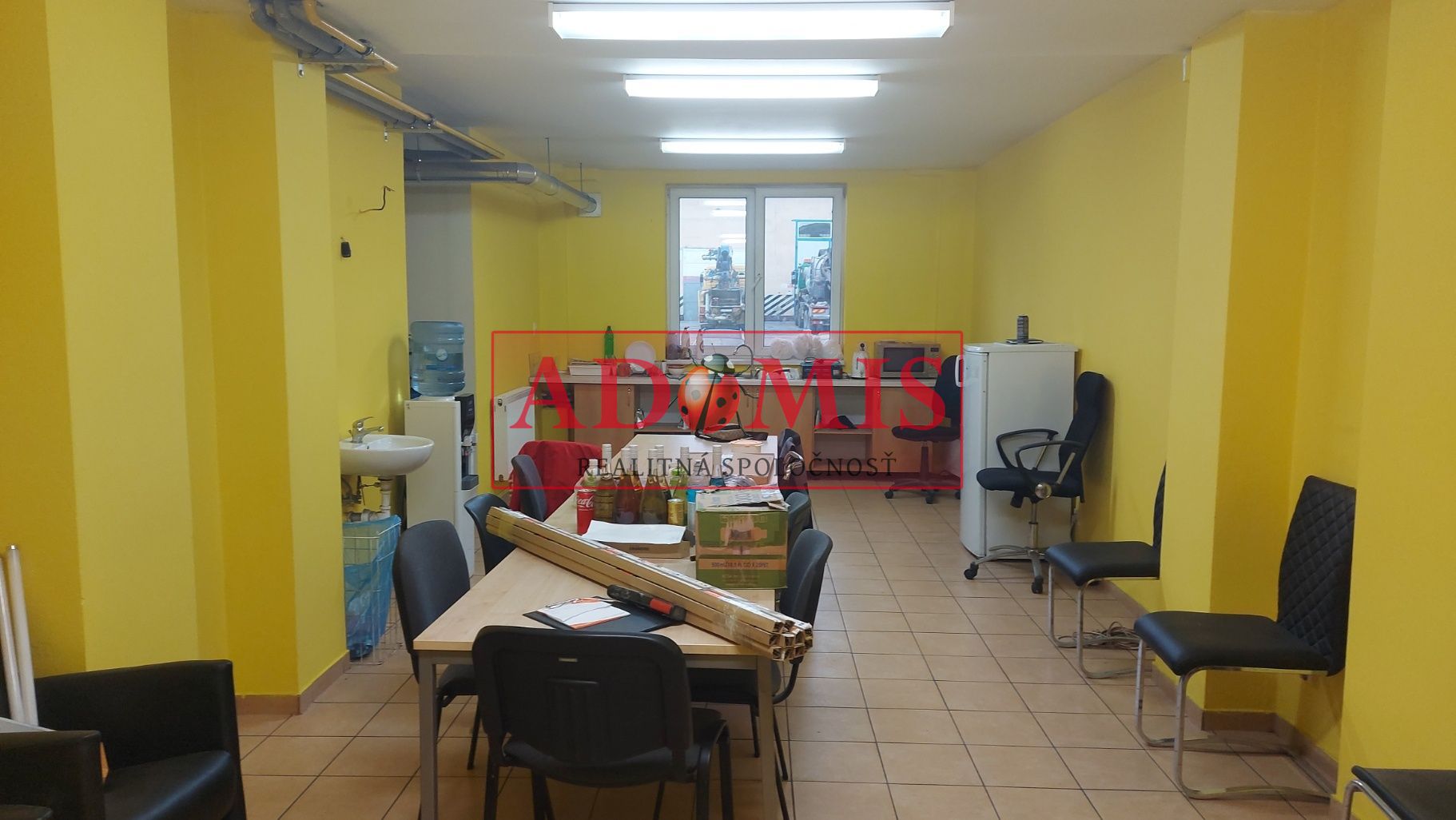 Prenájom skladových priestorov, 1600m2, Košice