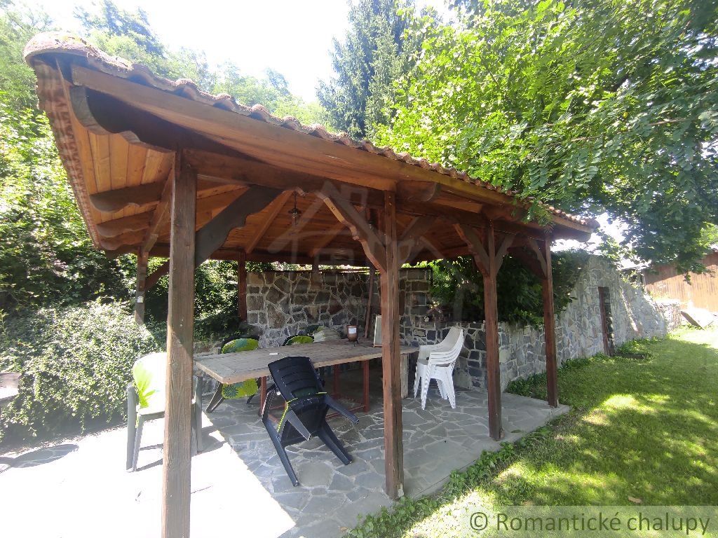 Vysnívaný dom/chalupa v čarovnom prostredí Podpoľania