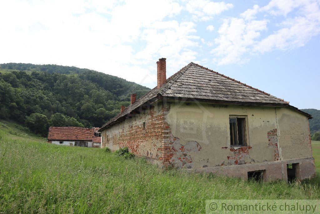 CENA DOHODOU - Rozľahlý pozemok na splnenie farmárskych snov – ideálny pre vašu budúcu farmu alebo ranč