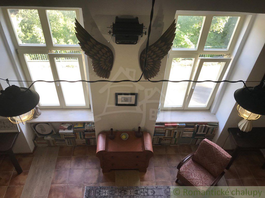 ZNÍŽENÁ CENA! Štýlový apartmán v Dievčenskej Škole, Štiavnické Bane