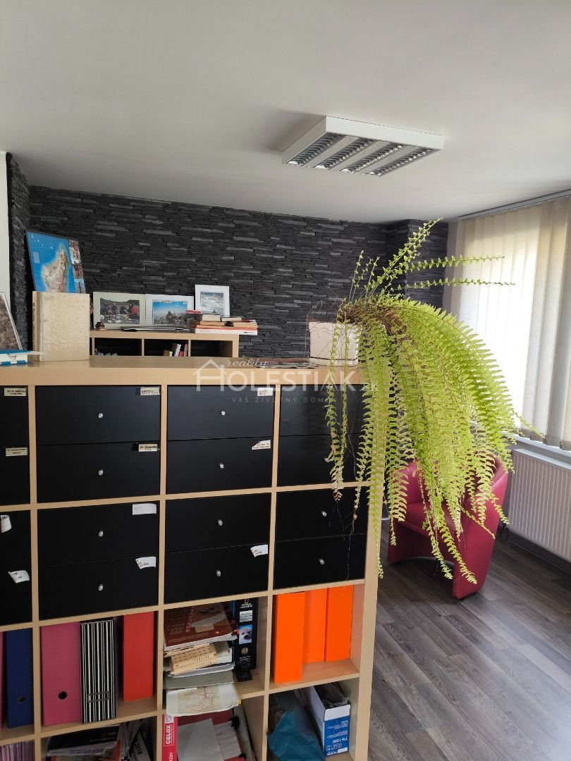Dám do prenájmu kancelárske priestory Podvysoká