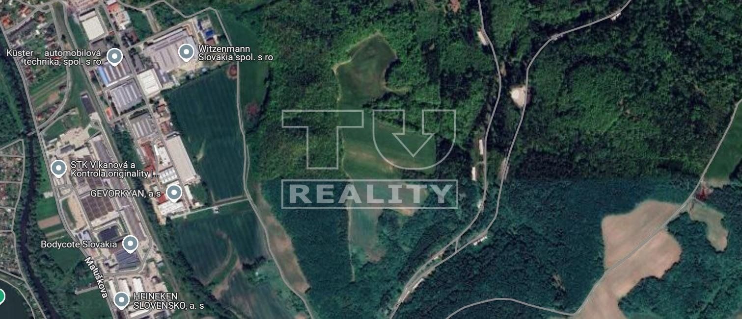 Predaj pozemku v katastrálnom území Vlkanová - 3489 m2