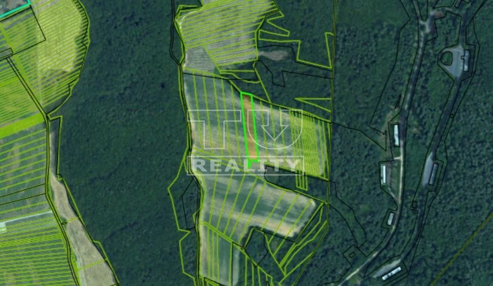 Predaj pozemku v katastrálnom území Vlkanová - 3489 m2