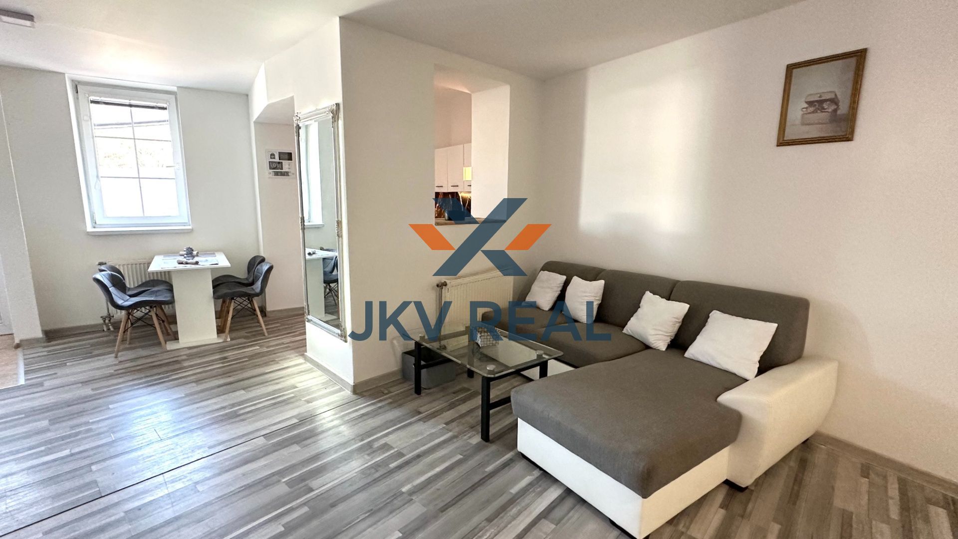 Na predaj 2-izbový byt s rozlohou 47,5 m² v Dubnici nad Váhom.