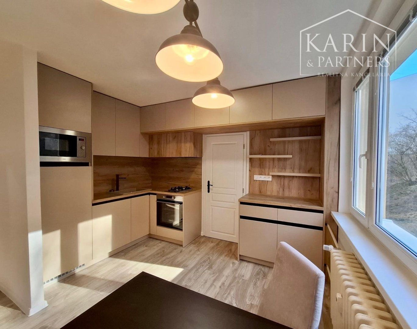 Prenájom Iný Iný-Prenájom-Banská Štiavnica-420.00 €