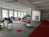 Celok kancelárií v blízkosti Klientskeho centra, Trnavská cesta, 310m2