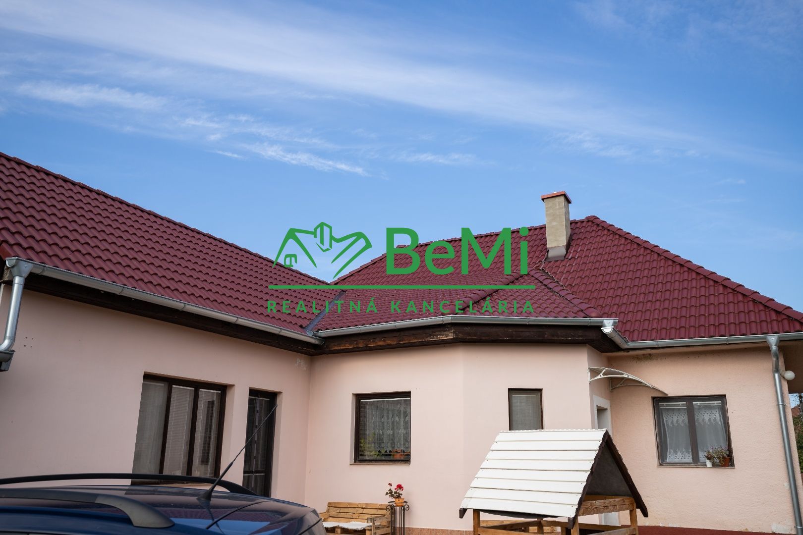 Na predaj 4-izbový rodinný dom v obci Chocholná-Velčice