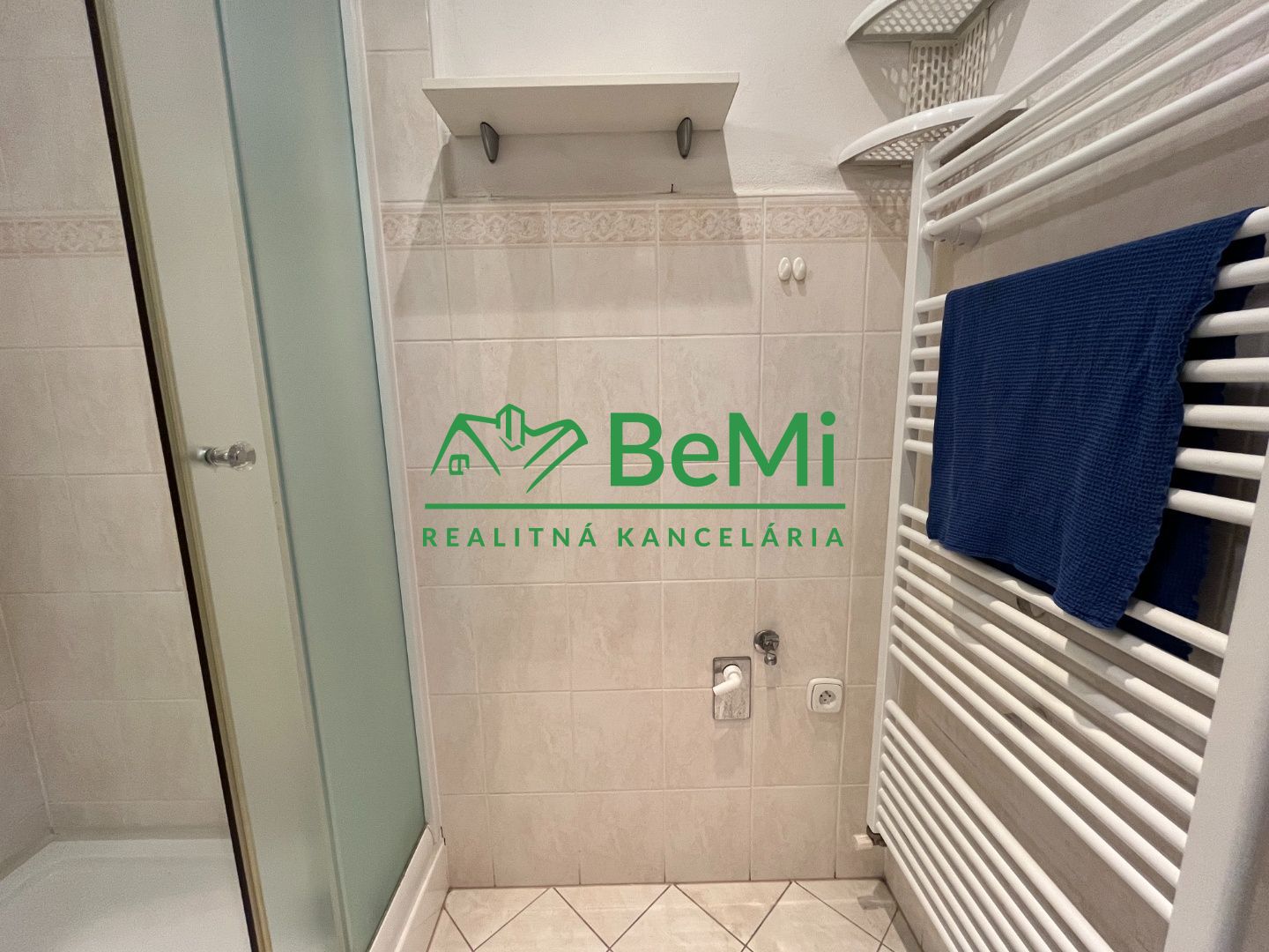 Predaj  veľký 3 izbový byt  - LEVICE (088-113-MIJKa)