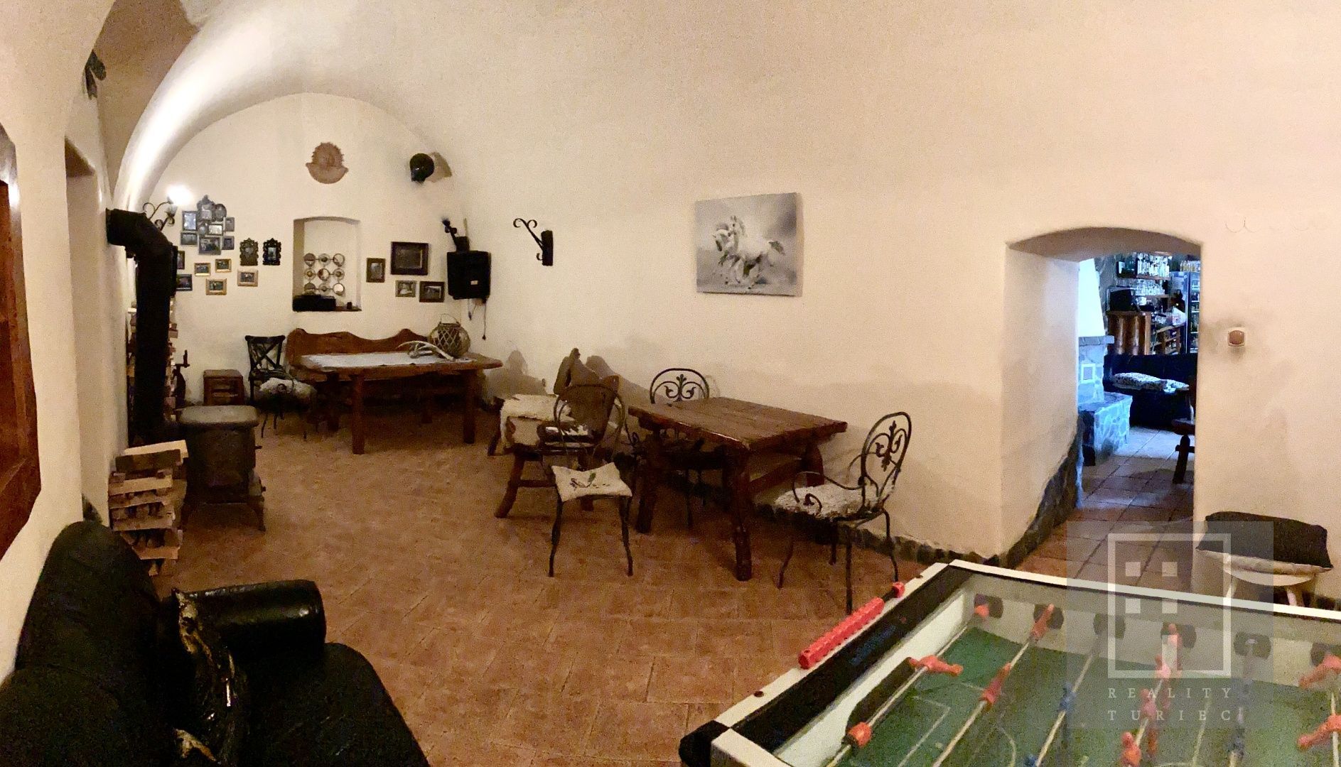 Štýlový dom- reštaurácia v obci Belá-Dulice pri Martine