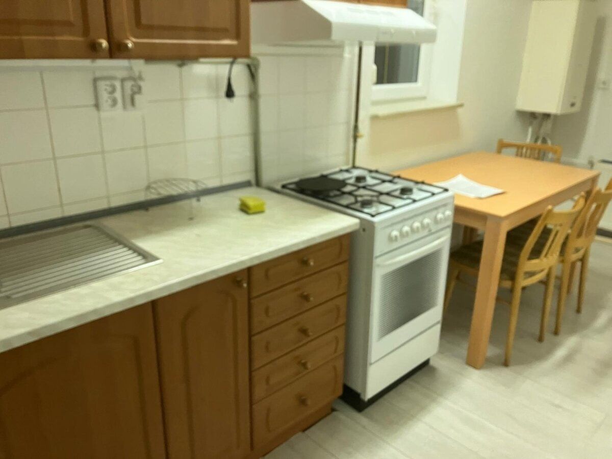 Prenájom Iný Iný-Prenájom-Dubová-400.00 €