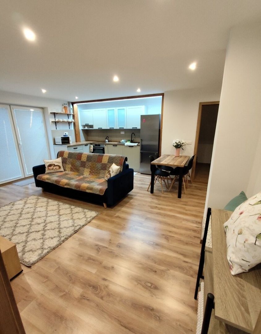 Prenájom Iný Iný-Prenájom-Ružomberok-700.00 €